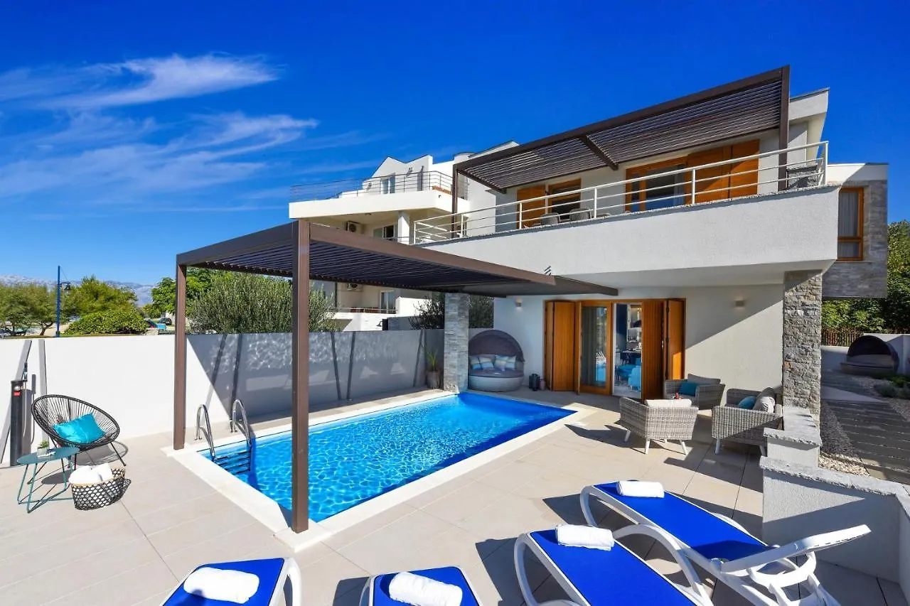 Villa La Thalia Nin 0*,  Croatia