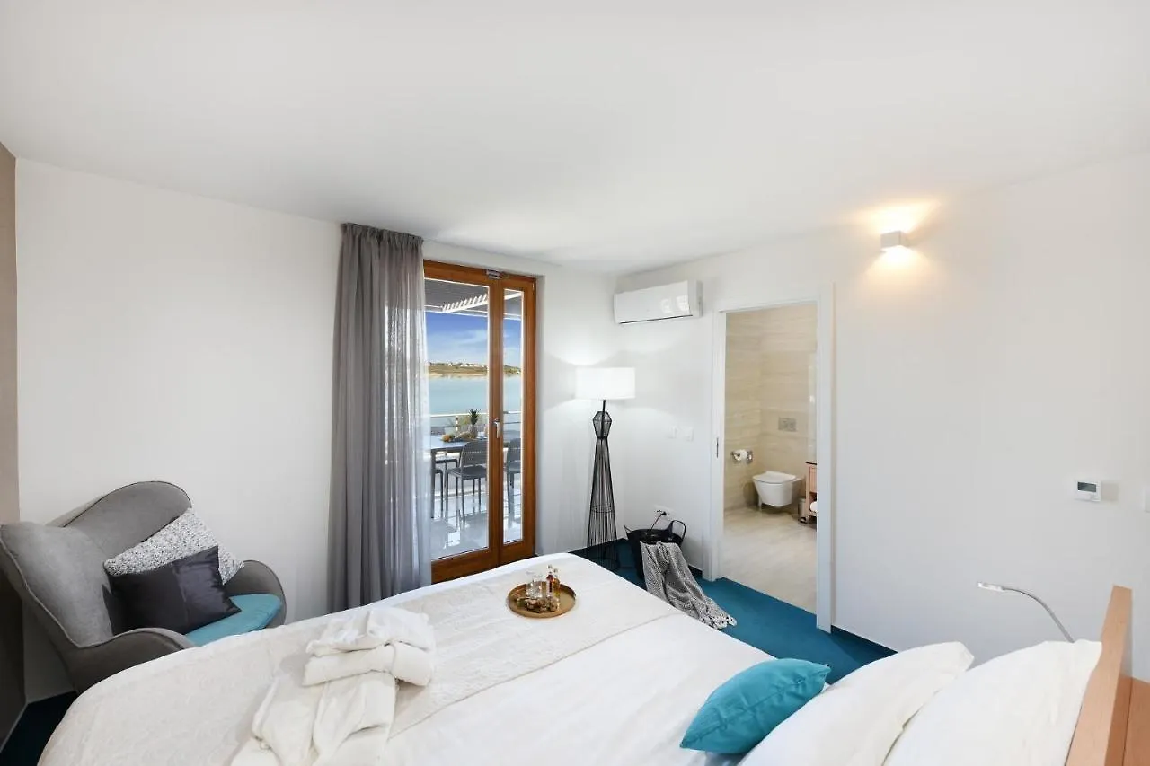 Villa La Thalia Nin Croatia