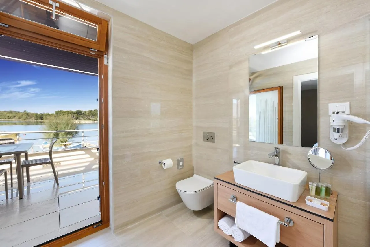 Villa La Thalia Nin